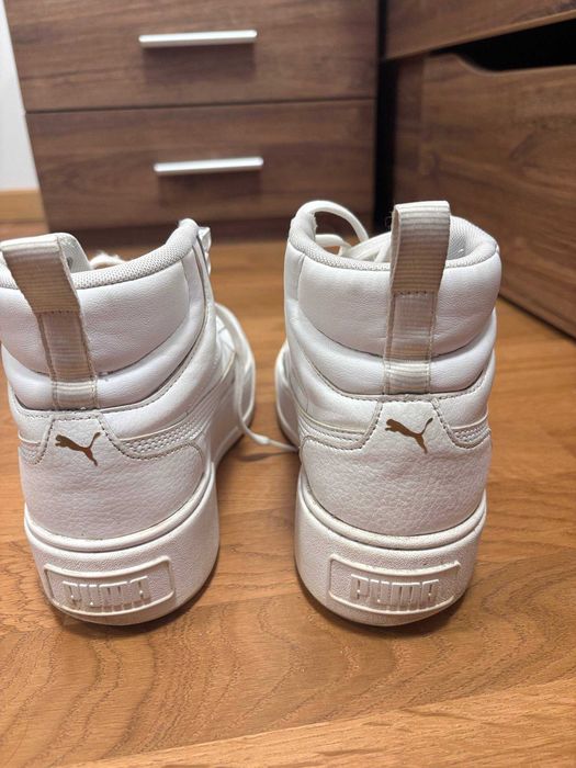 Дамски маратонки PUMA, размер 39