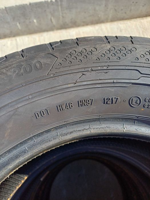 Летни гуми за бус 235 65 R16C