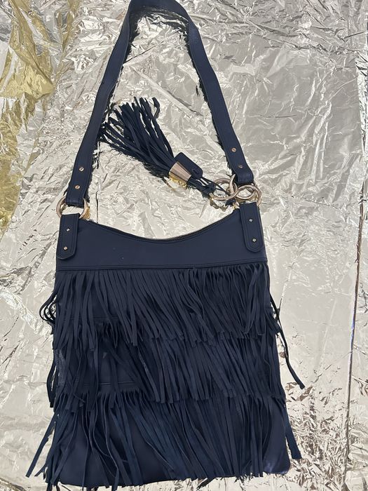 Geanta Zara din piele neagra cu franjuri,stil boho,accedirii metalice