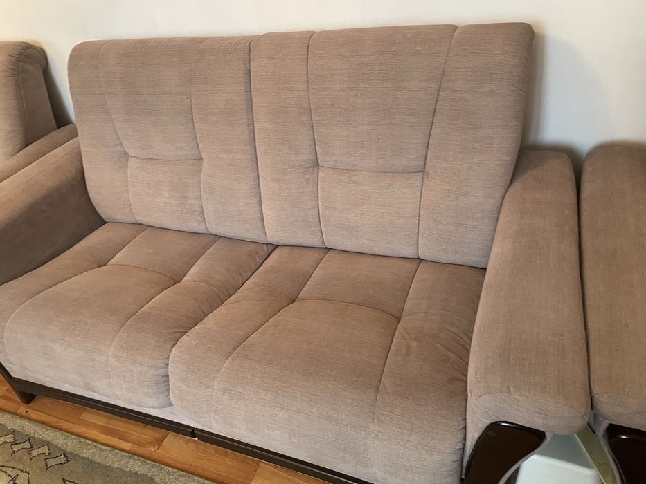 Продам диван с кресломи