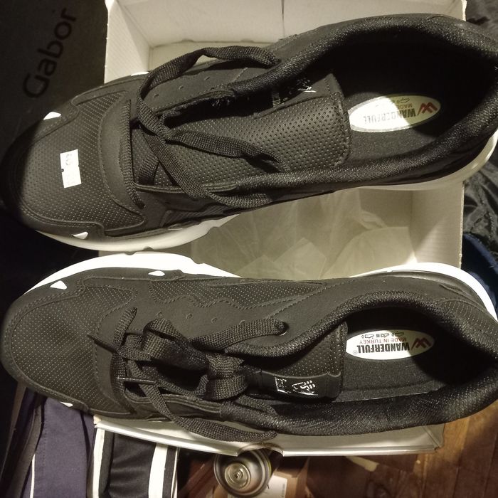 Спортни обувки 45 номер