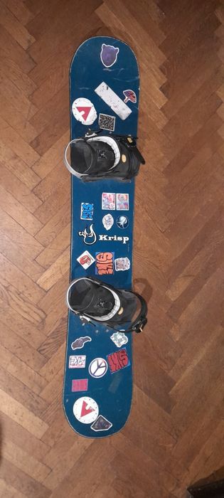 Vand SNOWBOARD si BOOTS + casca cadou!