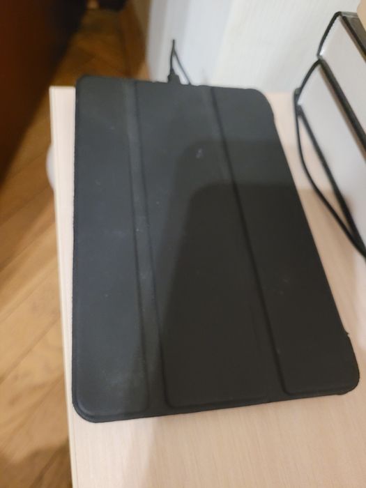 Продавам Lenovo Tab M8 (HD)
