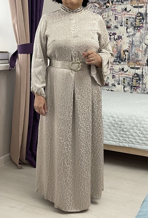 Вечернее платье макси шикарное