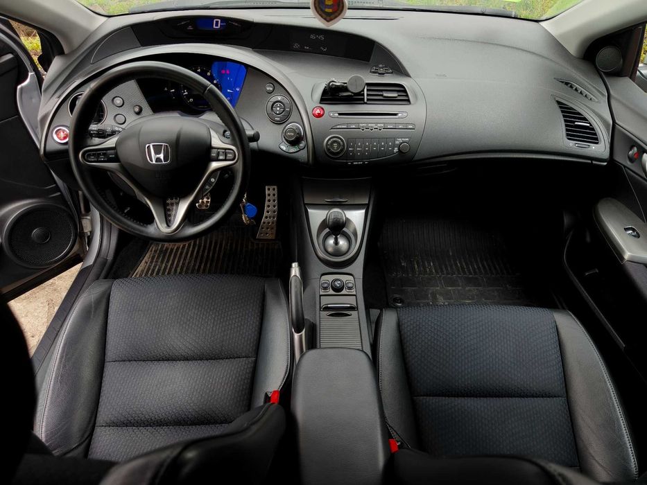 Honda Civic VIII 1.8 140 benzina euro 5 facelift - rezervata