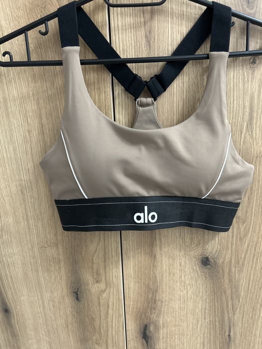 Bustiera maro alo yoga noua cu eticheta