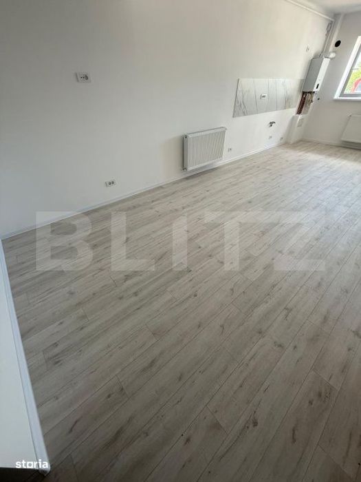 Apartament 2 camere + balcon, zona Tractorul