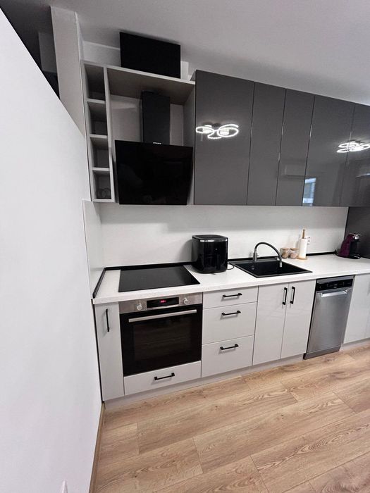 Продава се Тристаен апартамент в София, Малинова долина - 90 кв.м за 1502 €/кв.м - Снимка #2