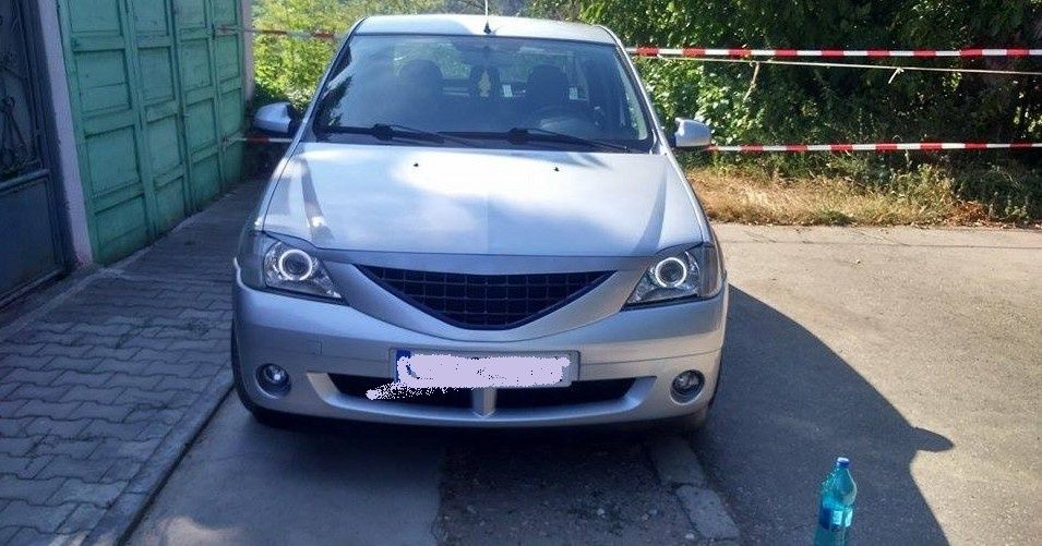 Prelungire Capotă logan 1
