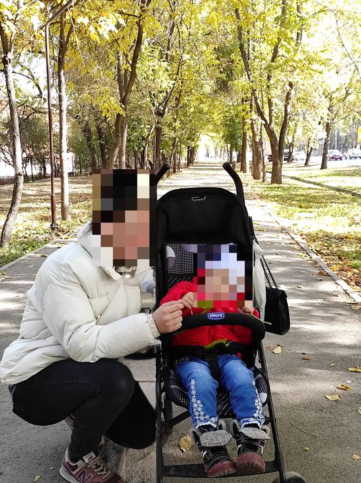 Продам детскую коляску трость Chicco