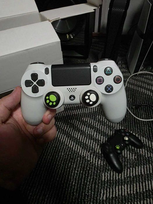 Playstation 4 pro 1 TB