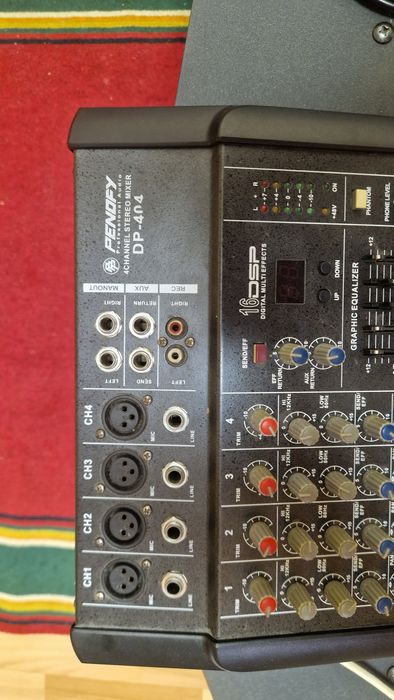 Микшерный пульт с усилителем и колонки