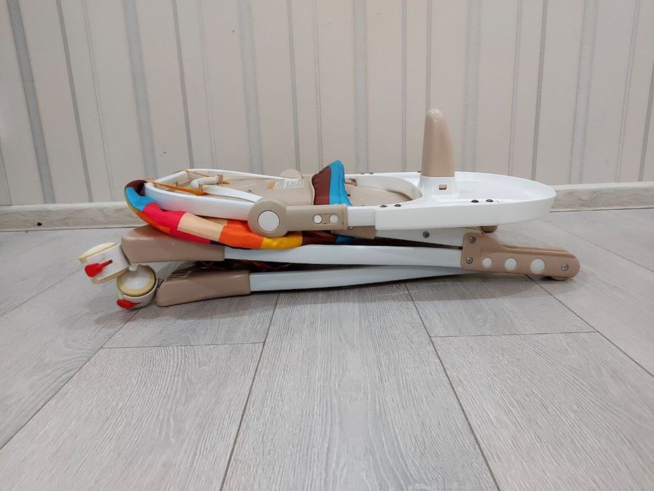 Стульчик для кормления детский