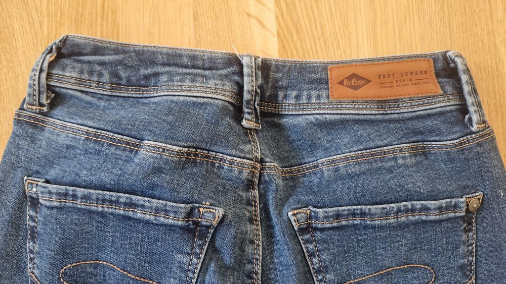 Blugi marca Lee Cooper W 25 L 30