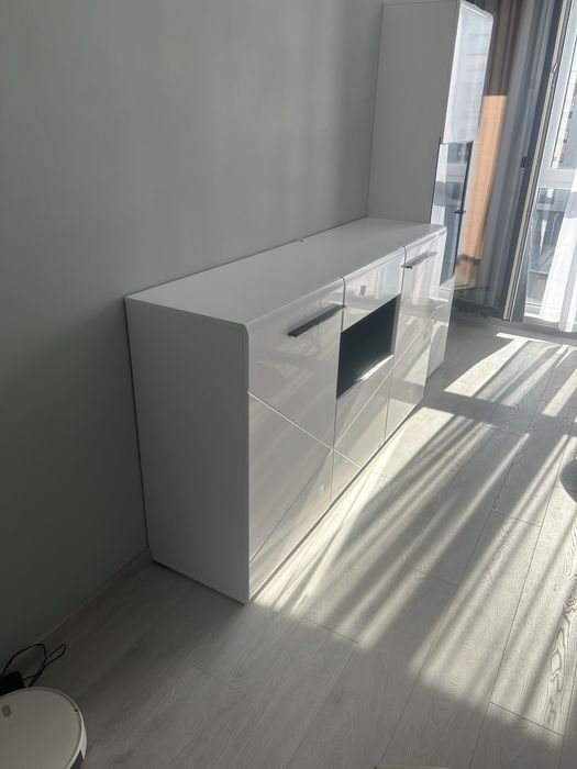 Скрин + висок шкаф за всекидневна