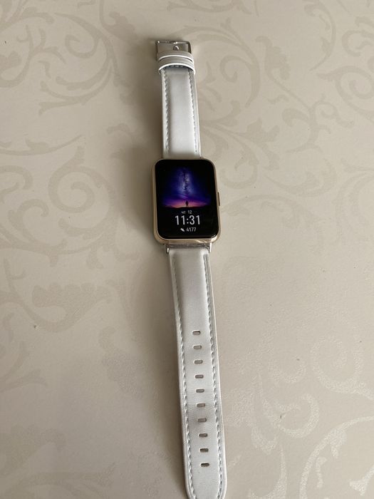 Смарт-часы Huawei Watch Fit 2