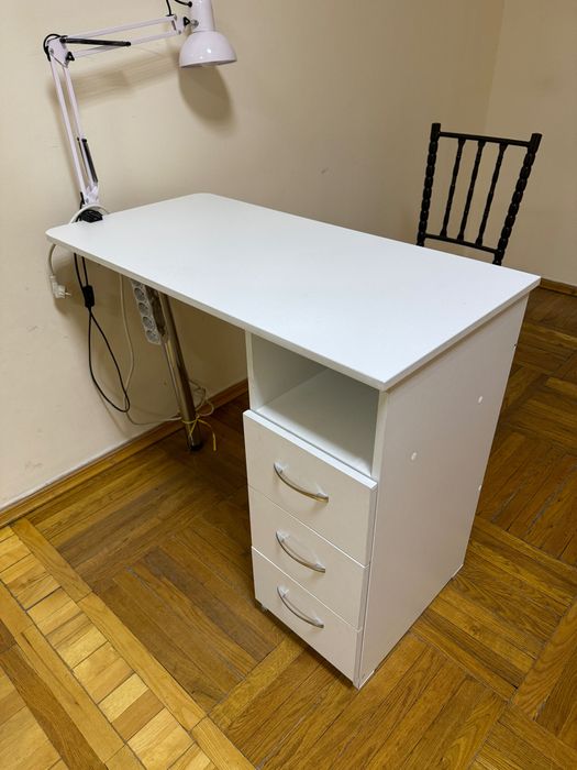 Стол для маникюра