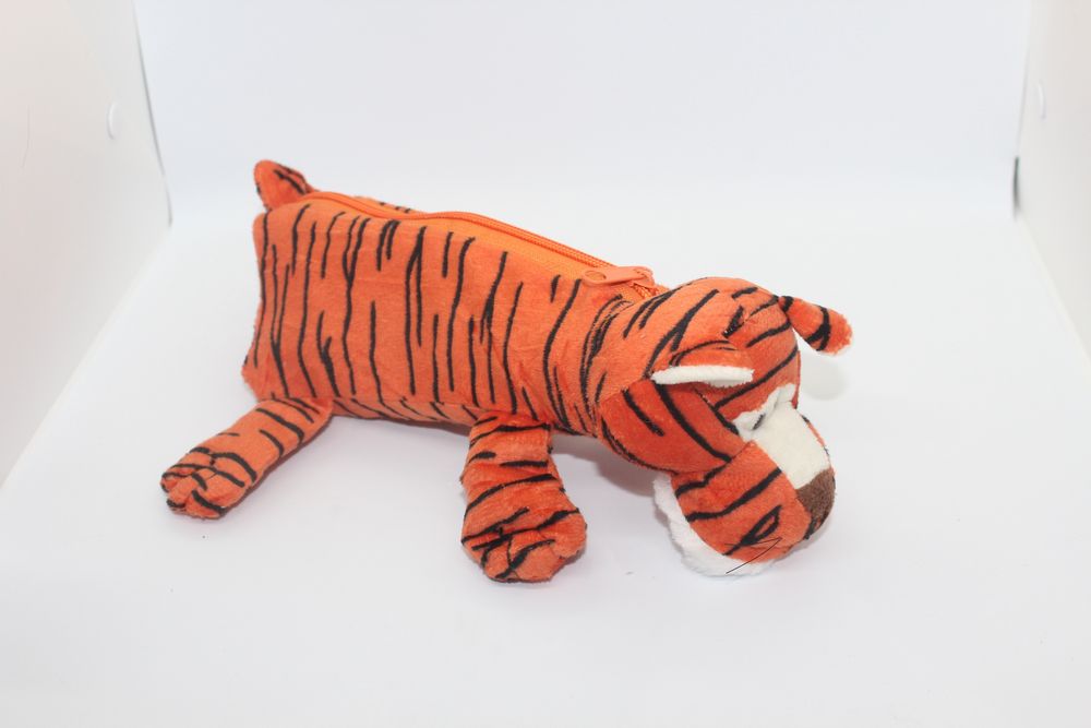 Пенал школьный игрушка