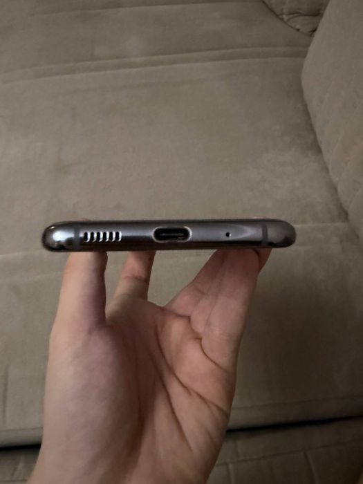 В продаже samsung s20