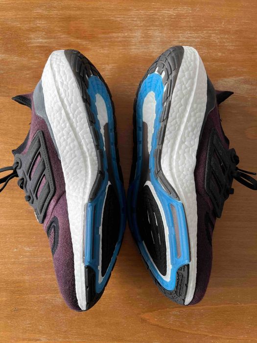 ADIDAS Ultraboost 22