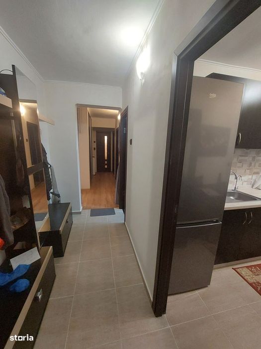 Calea Aradului- 3 camere+living,etaj 2 ,mobilat, 2 băi