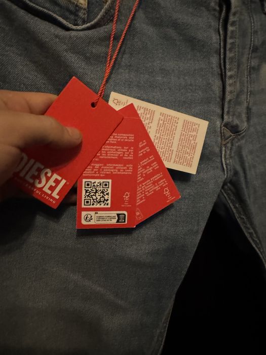 Дънки Diesel и Levi’s