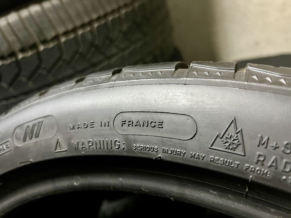 295/30/20 и 245/35/20 MICHELIN DOT: 20/24г - като Нови!