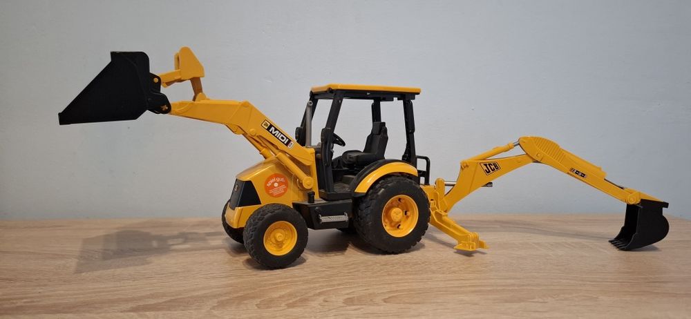 Vand macheta excavator JCB Midi Bruder scara 1:16