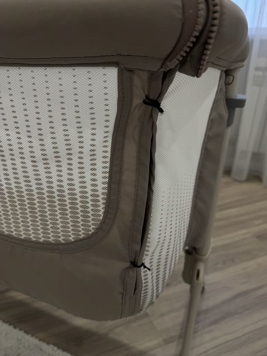 Приставная кроватка Chicco Next2Me