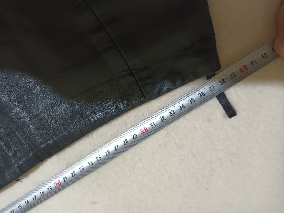 Панталон и пола от естествена кожа