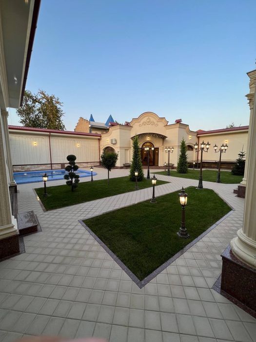 Срочно продается шикарный особняк