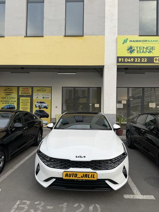 Kia K5 2023 Bez lyuk