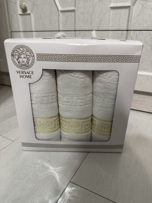 Полотенца новая в коробке 3 шт