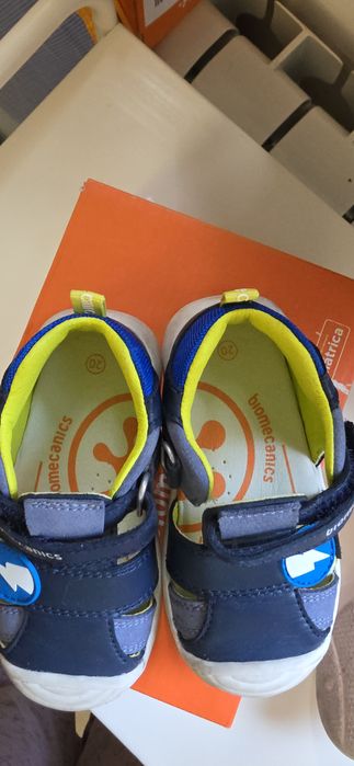 Продам сандали biomechanics