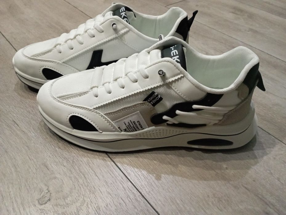 Продавам маратонки