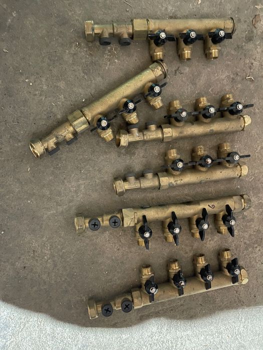 Distribuitor caleffi 1/2 apa rece /calda