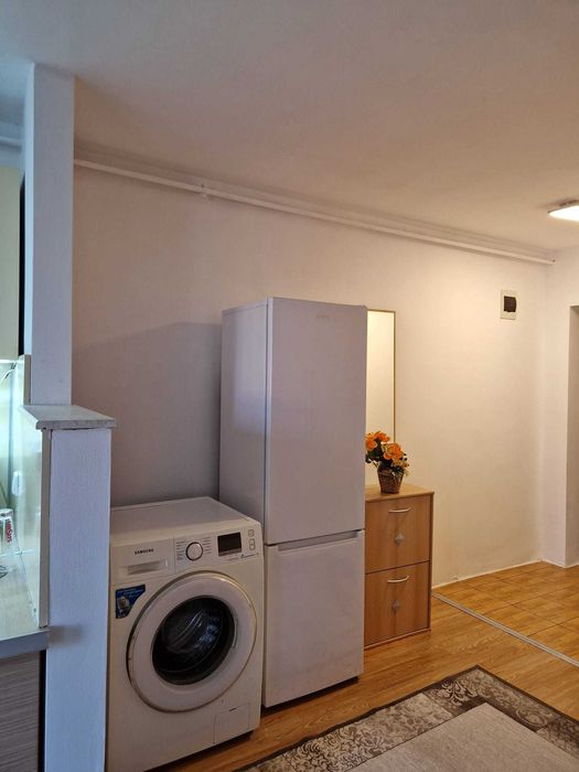 Apartament de închiriat _Strada Florilor