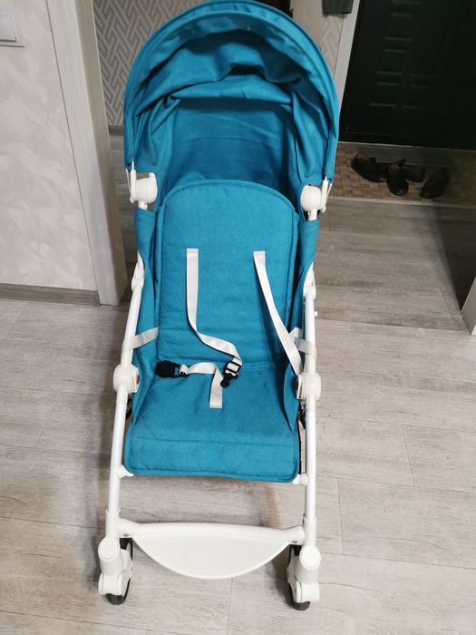 Коляска прогулочная kub