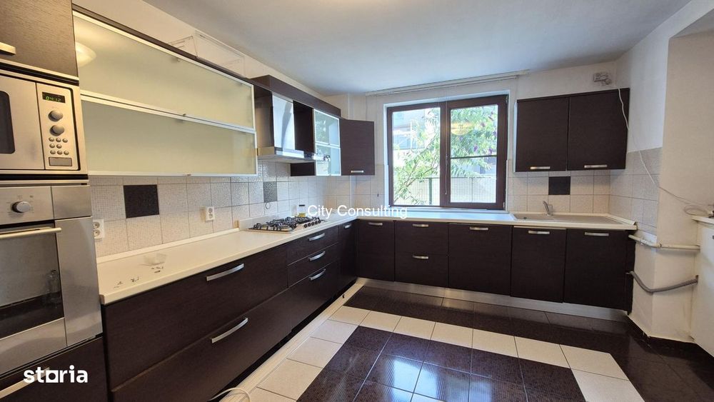 Pipera Inchiriere vila cu 5 dormitoare