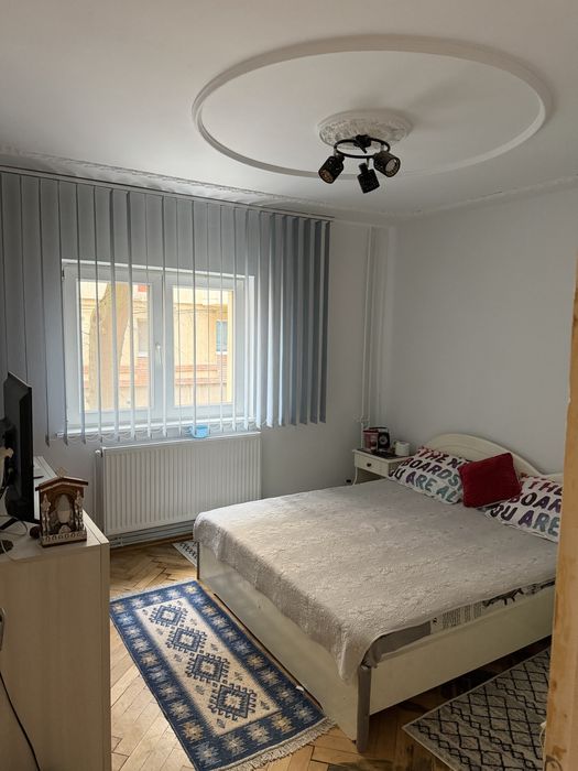 Apartament 3 camere, 82 mp, zona Lipovei, Strada Perlei