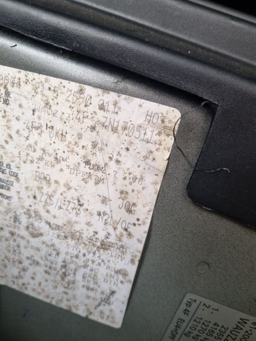 Ауди А6 Ц6 4Ф 2.7 тди 180 коня мултитроник на предно S line 2007г