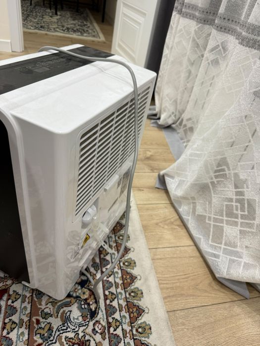 Осушитель воздуха Midea MDDP-30DEN7
