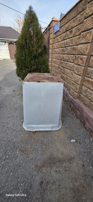 Мусорный бак продам
