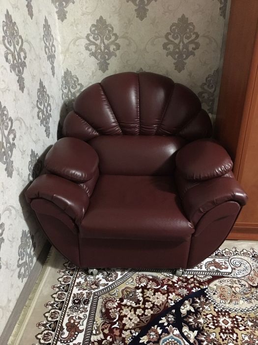 Мягкая мебель кожаный диван