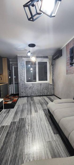 Дава се под наем Двустаен апартамент в Бургас, Меден рудник - зона А - 70 кв.м за 331.5 € - Снимка #2