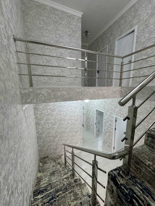 Продаётся дом 1.5 соток Янги Хает р-н Сергели