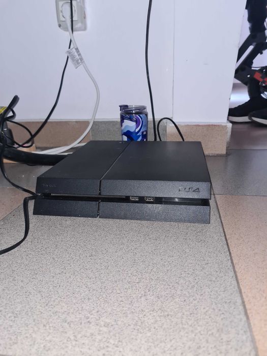 Playstation 4 1TB +maneta + 2 jocuri