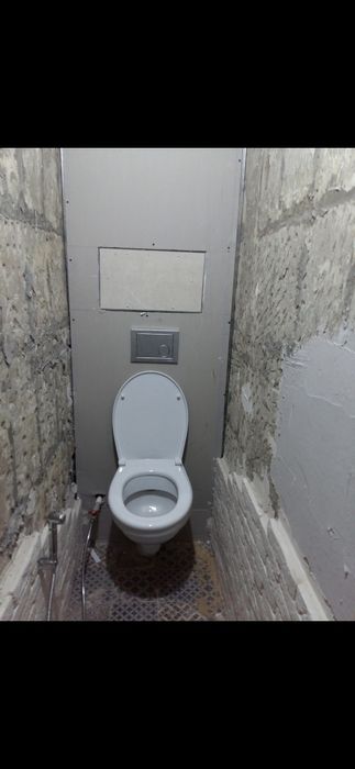 Слесарь сантехник