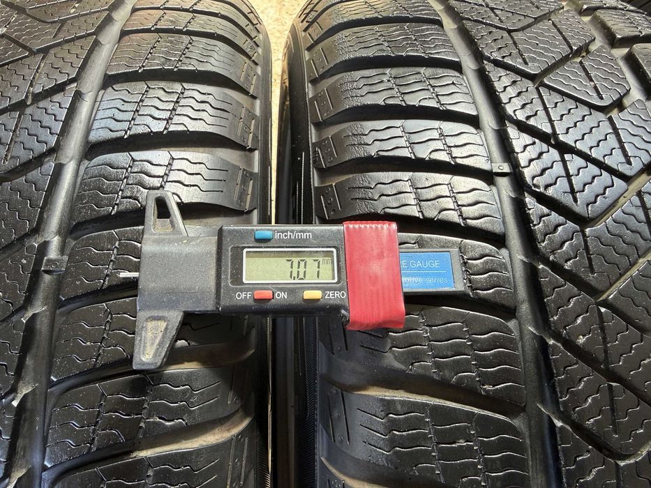2x Anvelope Iarna 205/55 R16 M+S - Pirelli Sotto Zero 3  MO