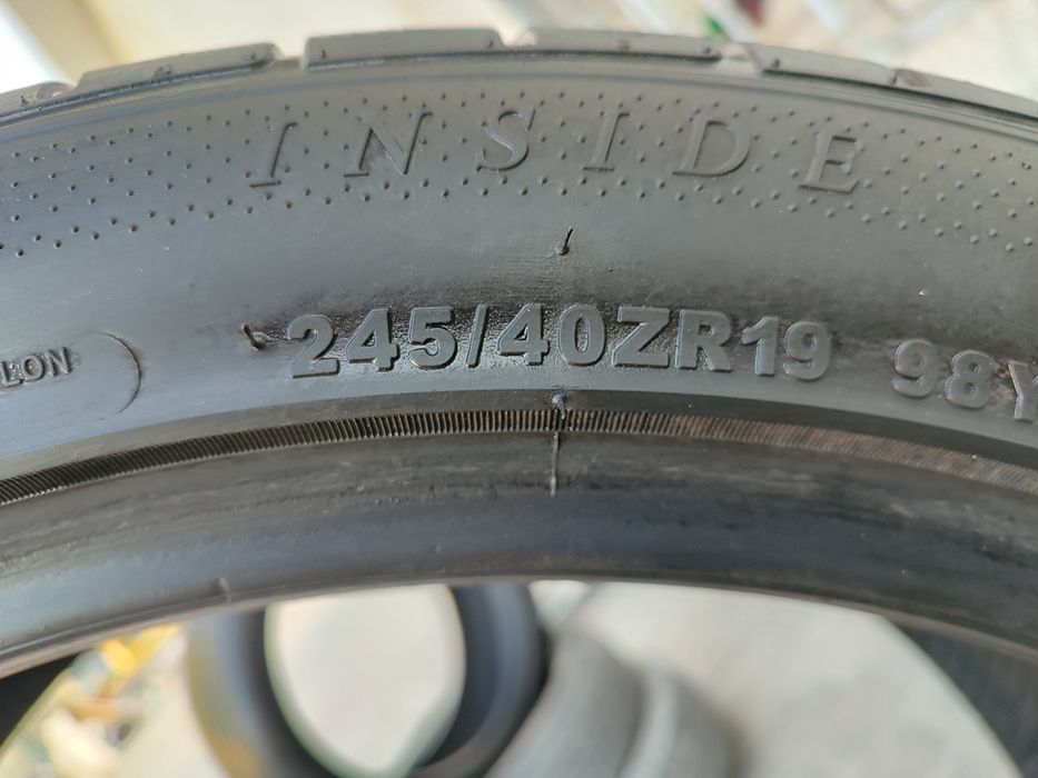 Летняя резина 245/40R19(2шт)